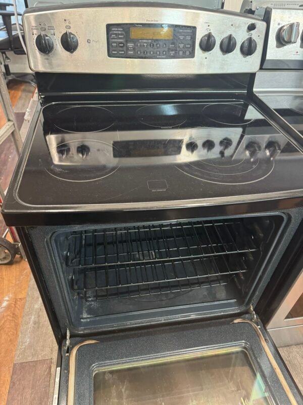 GE Refurbished Stainless Electric Stove Freestanding