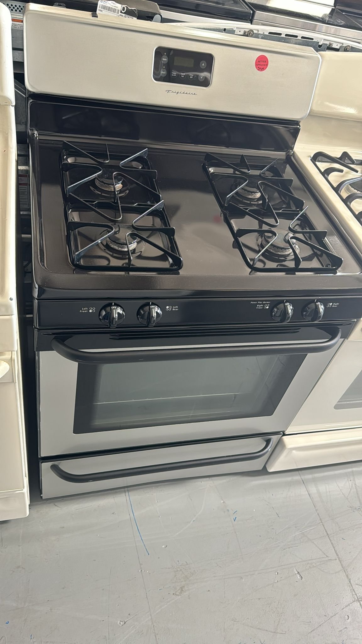 Frigidaire New Scratch And Dent Black Gas Stove – Freestanding