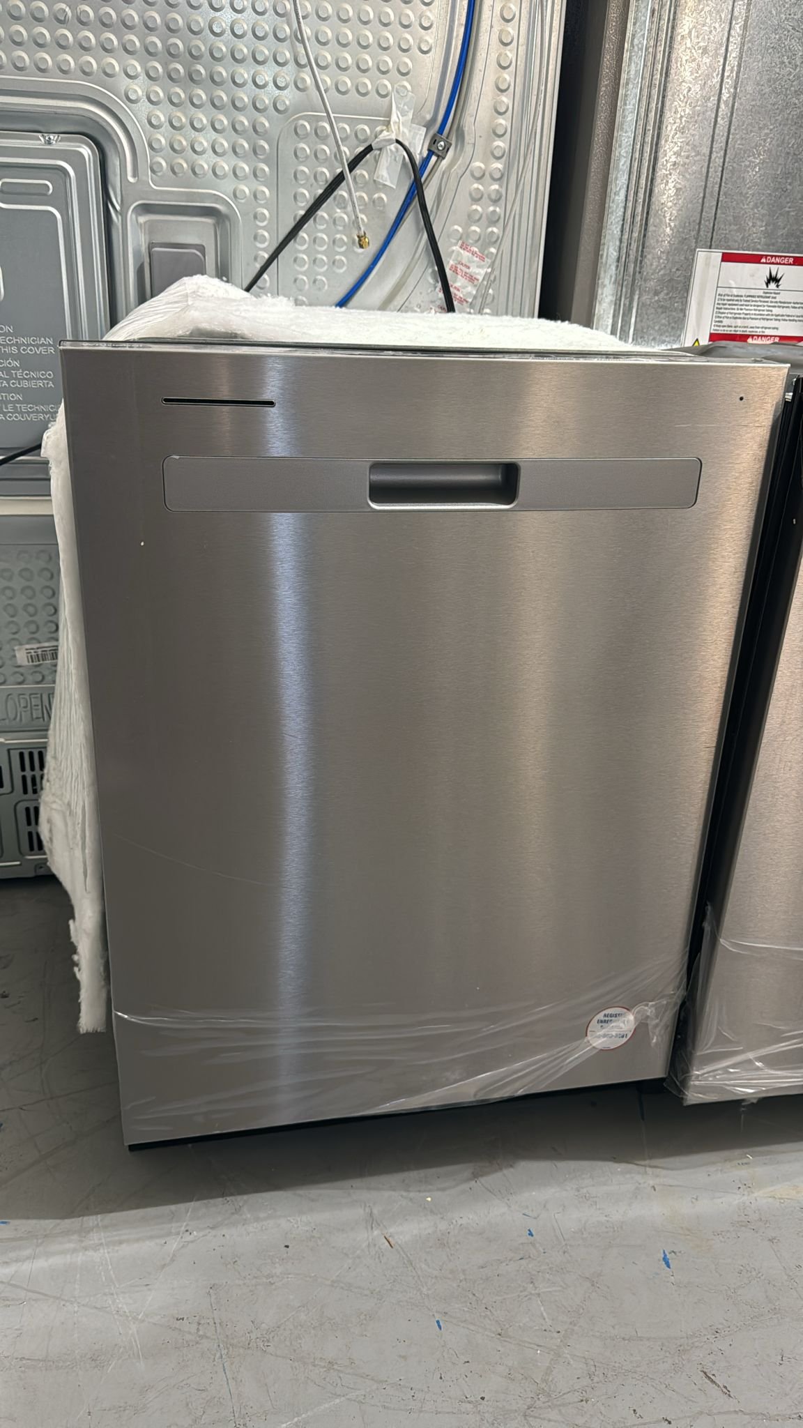 Whirlpool Scratch And Dent Dishwasher – Stainless