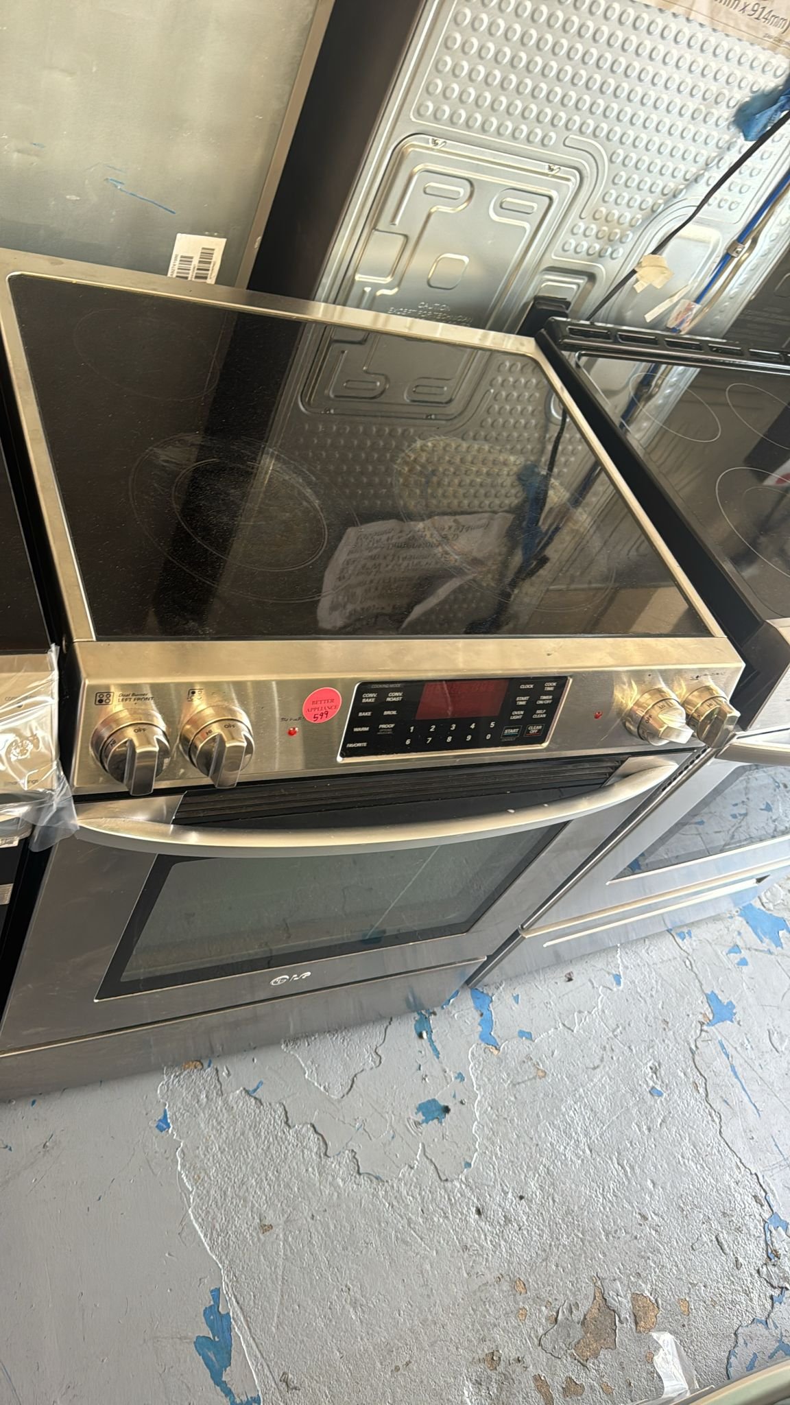 LG Like New Electric Range