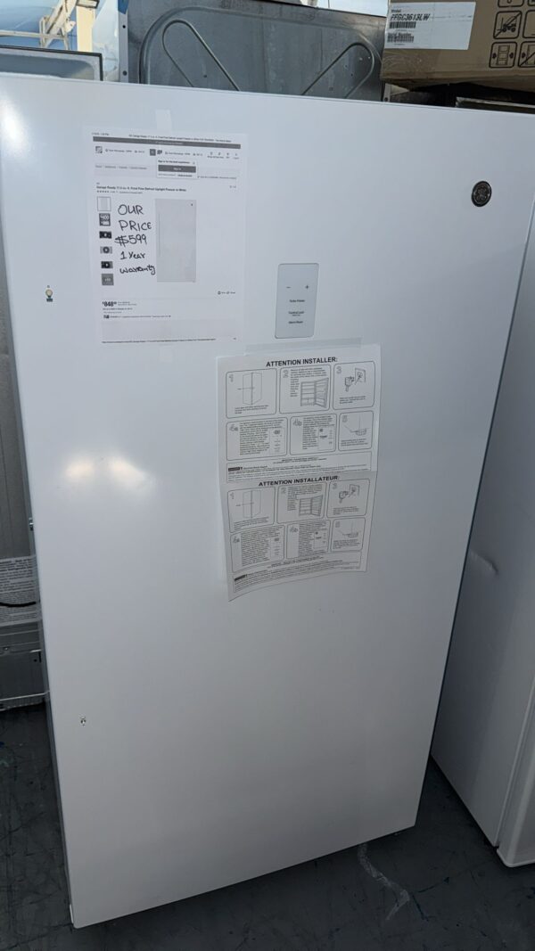 GE FUF17DLREWW 17.3 Cu. Ft. Frost-Free Upright Freezer - Image 4