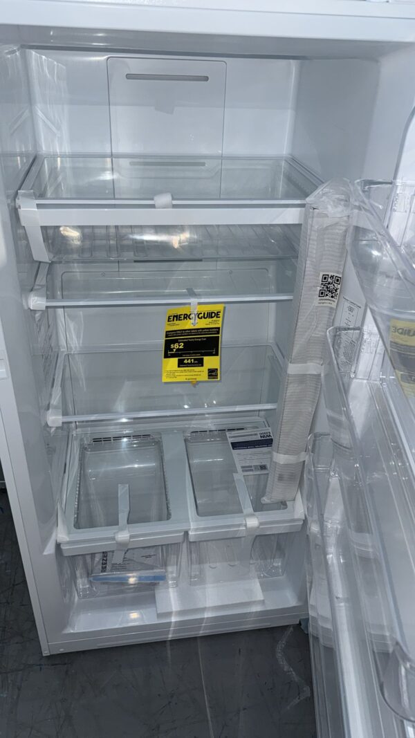 GE FUF17DLREWW 17.3 Cu. Ft. Frost-Free Upright Freezer - Image 3