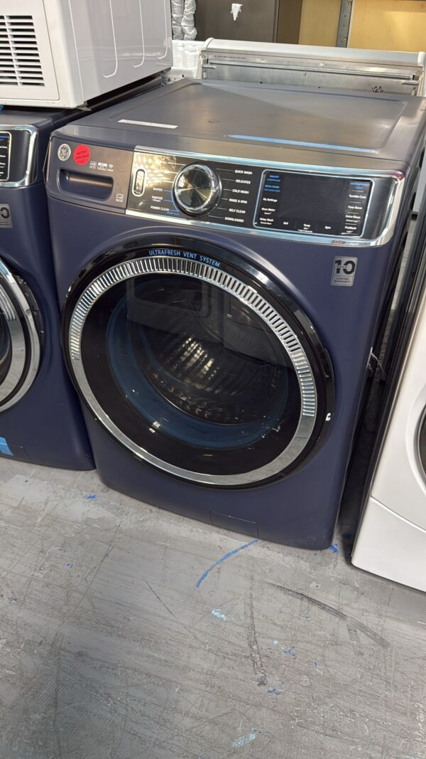 GE Used GFW550SPRRS 4.8 cu. ft. Front Load Washer - Image 2