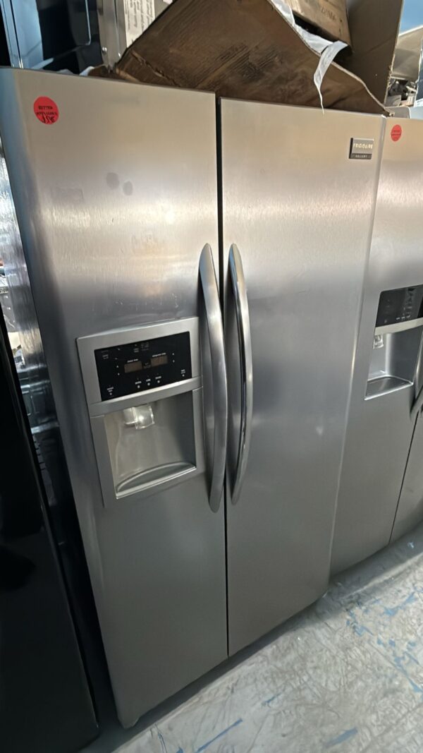 Frigidaire Used FGHC2342LF 22.6 cu. ft. Side by Side Refrigerator - Image 2