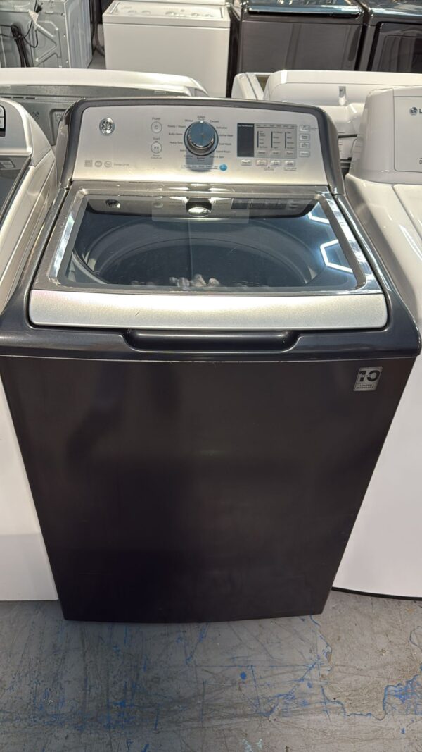 GE Refurbished GTW685BPLDG 27 Inch Top Load Washer - Image 2