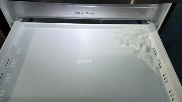 LG Refurbished LMXS30776D 36 Inch 4-Door French Door Refrigerator - Image 8