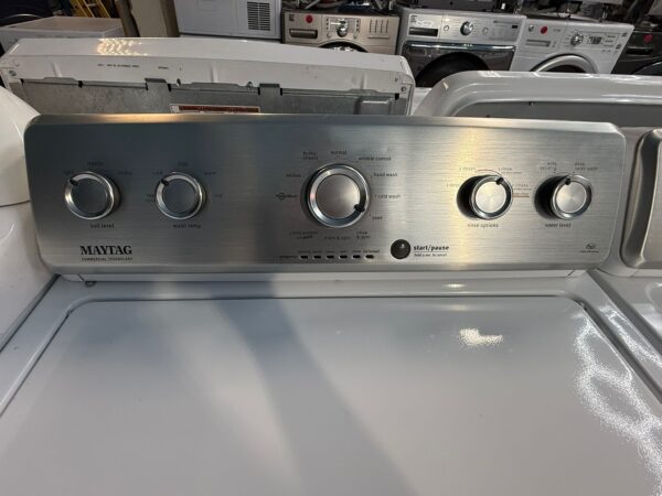 Whirlpool Used WTW4816FW MEDC465HW Washer-Dryer Set - Image 4